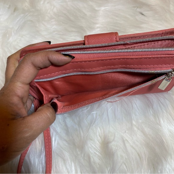 Striped Red Wallet - Picture 8 of 8